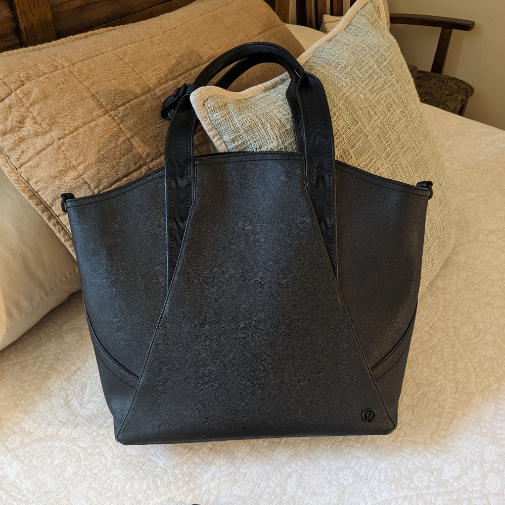 Lululemon All Day Tote bag